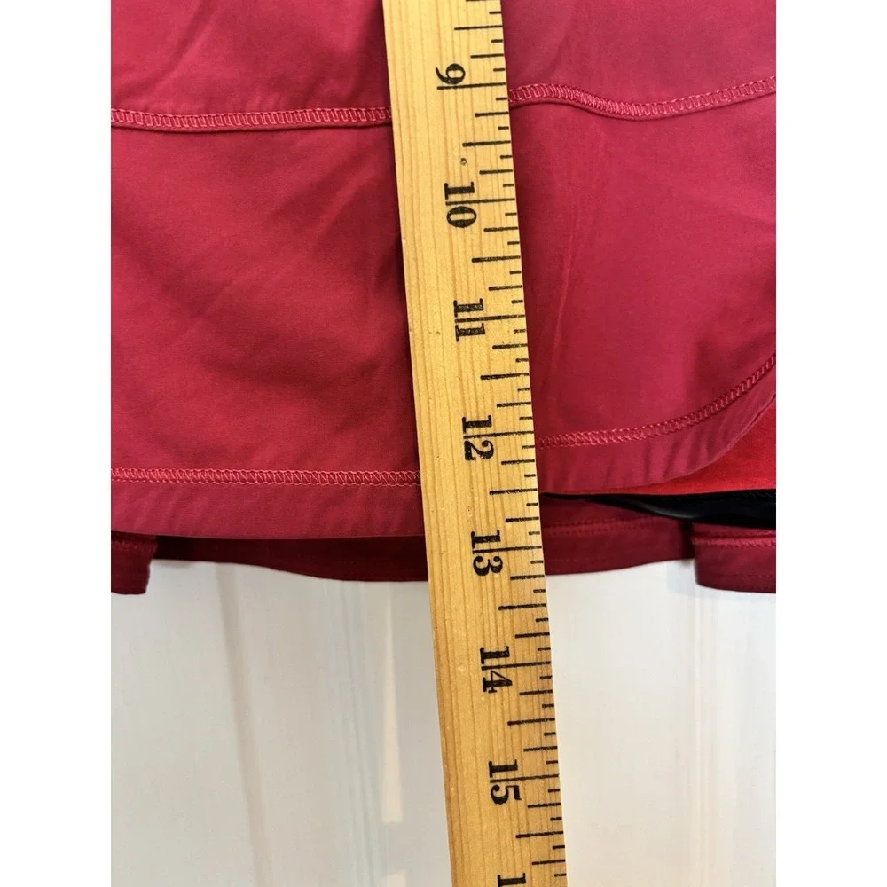 LULULEMON‎ Pace Rival Skirt Cranberry Red Snake Skin Size 12 Tennis Skort